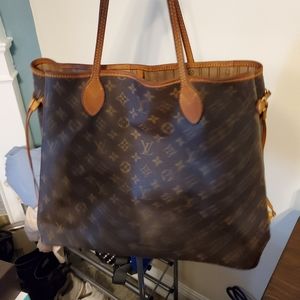 Louis Vuitton: 12 year old Neverfull bag
